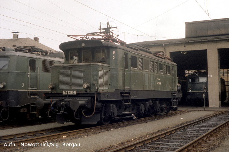 http://www.of-orplid.de/Eisenbahn/1981-07-16-Wuerzburg_0002.jpg