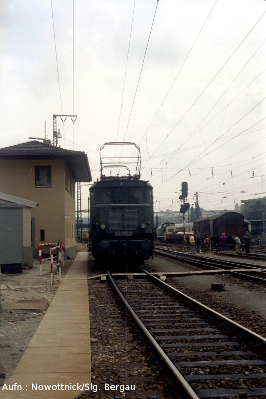 http://www.of-orplid.de/Eisenbahn/1981-07-16-Wuerzburg_0012.jpg