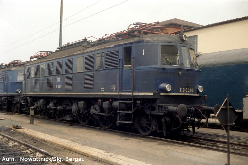 http://www.of-orplid.de/Eisenbahn/1981-07-16-Wuerzburg_0013.jpg