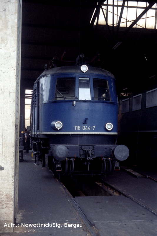 http://www.of-orplid.de/Eisenbahn/1981-07-16-Wuerzburg_0015.jpg