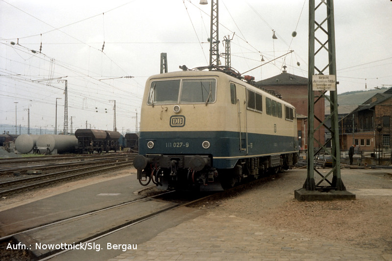 http://www.of-orplid.de/Eisenbahn/1981-07-16-Wuerzburg_0016.jpg