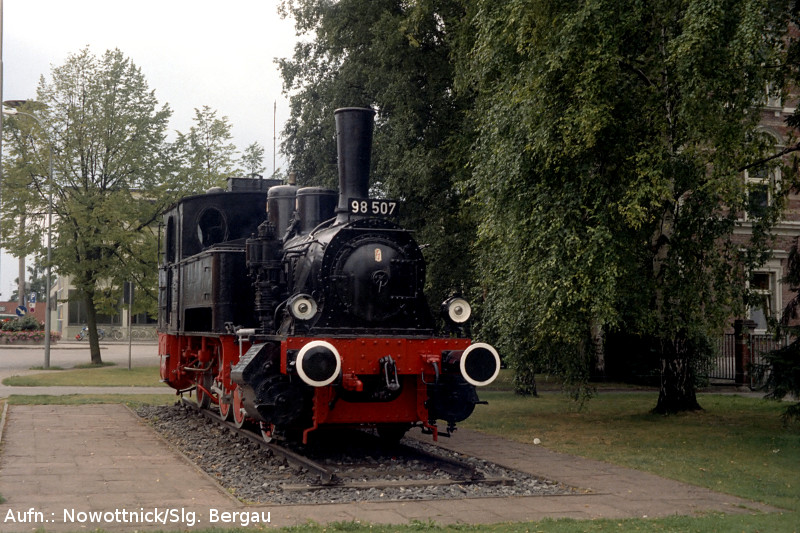 http://www.of-orplid.de/Eisenbahn/1981-07-17-Ingolstadt_0044.jpg