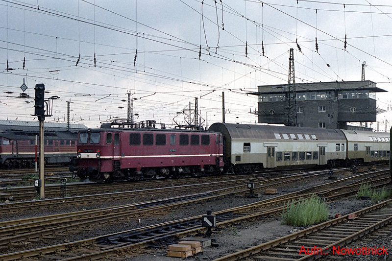http://www.of-orplid.de/Eisenbahn/1987-09-07-Leipzig_Hbf-0013.jpg