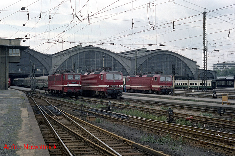 http://www.of-orplid.de/Eisenbahn/1987-09-07-Leipzig_Hbf-0016.jpg