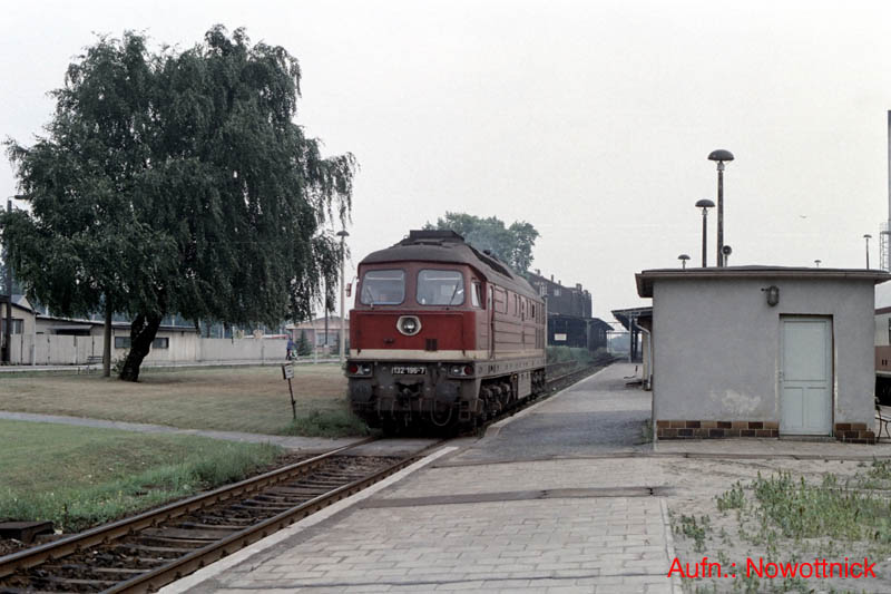 http://www.of-orplid.de/Eisenbahn/1987-09-09-Brandenburg_Hbf-0008.jpg