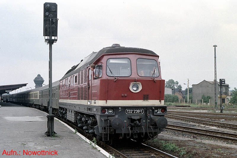 http://www.of-orplid.de/Eisenbahn/1987-09-12-Halberstadt-0009.jpg