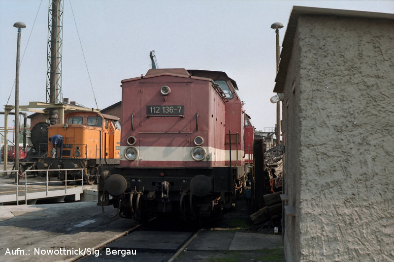 http://www.of-orplid.de/Eisenbahn/1991-05-10-Neuruppin_0005.jpg